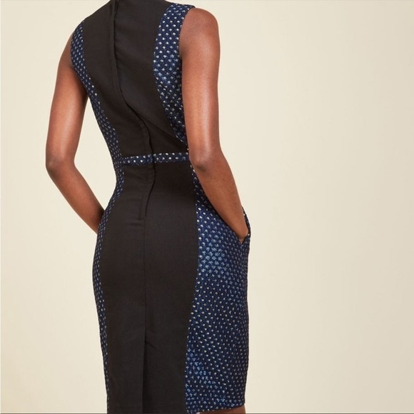 ModCloth Spotlight On Specifics Dress - Picture 2 of 9